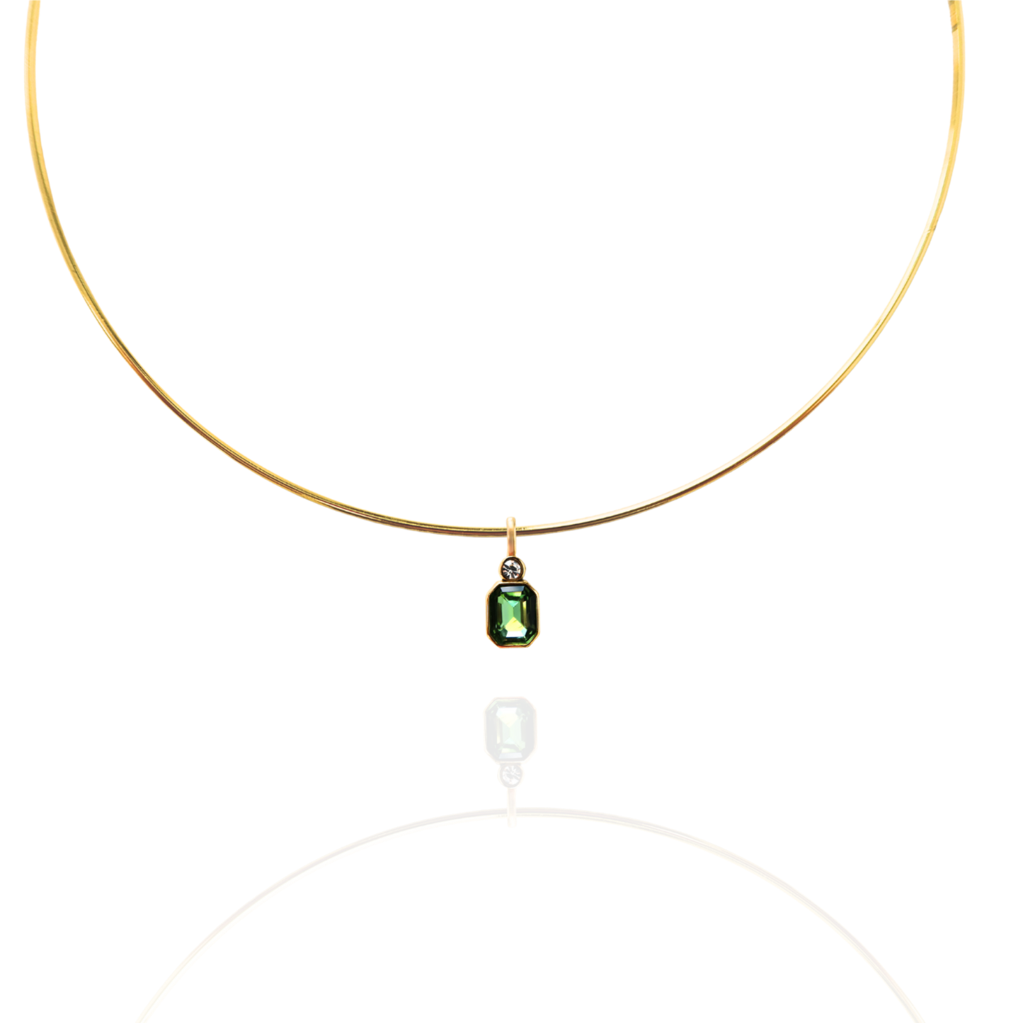 MENCHU - Green Emerald-Cut Charm